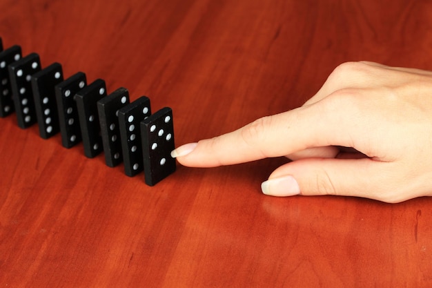 Gra backgammon jak grać i zacząć cieszyć się rozgrywką?